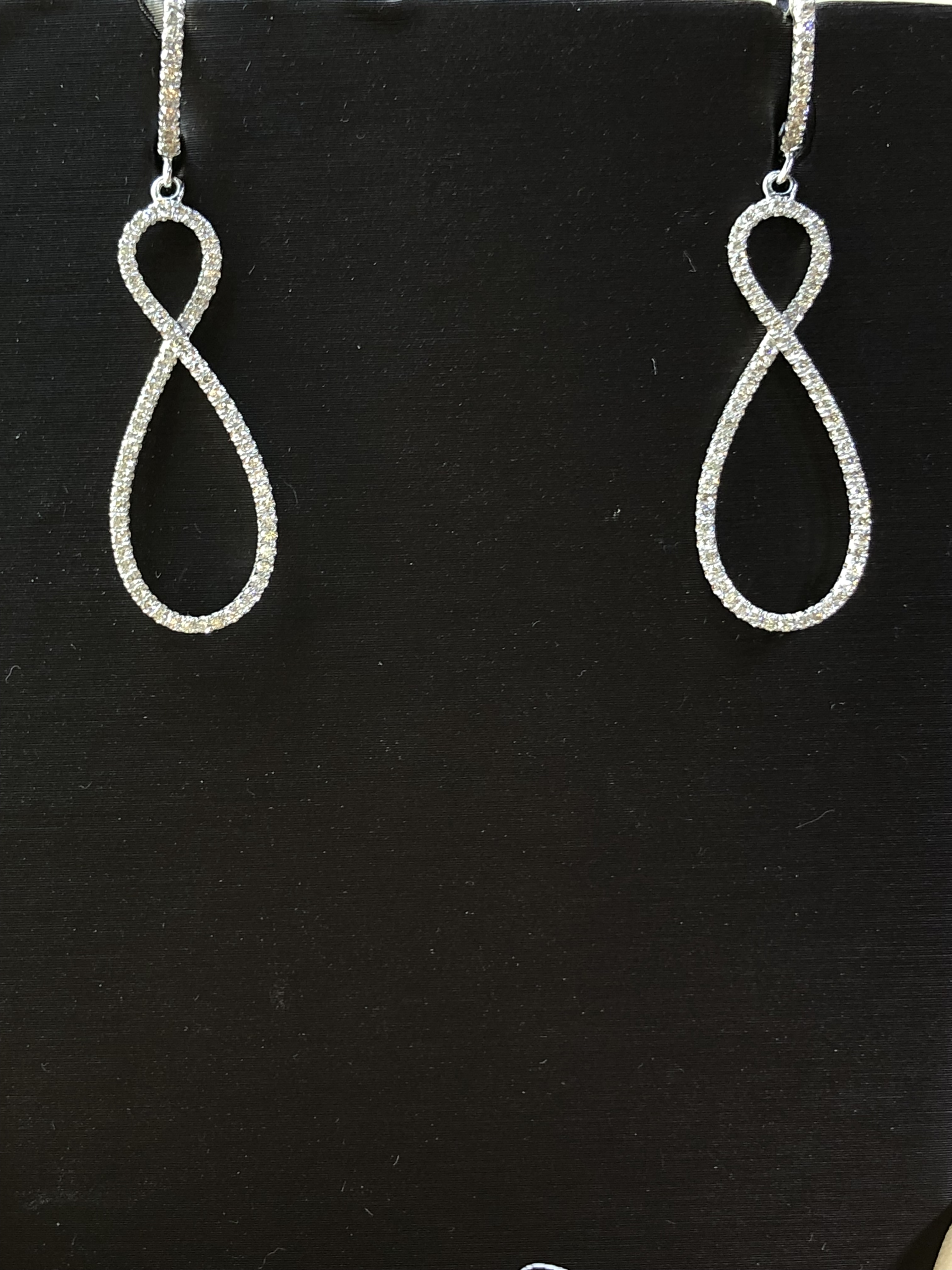 wedding jewelry earrings infinity loop diamond
