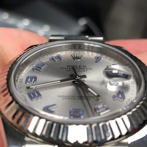 Rolex vs IWC Comparison: Which is better? - Raymond Lee Jewelers