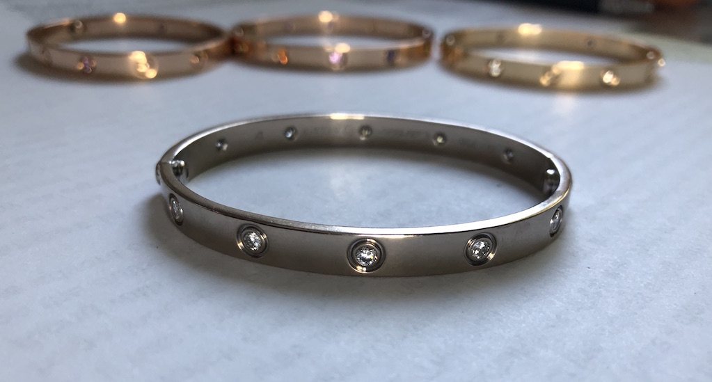 cartier love bangle size guide