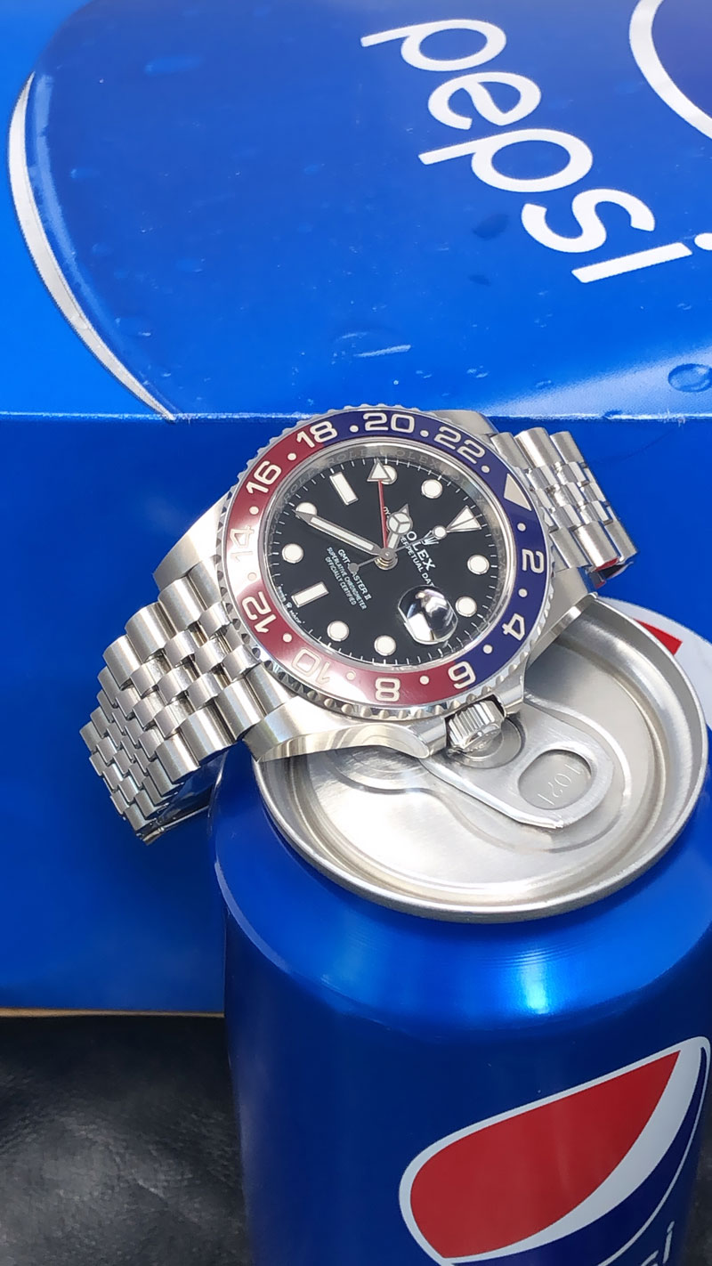 rolex gmt batman vs pepsi