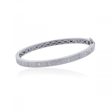 18k White Gold 1.13ctw Emerald Cut Diamond Bangle
