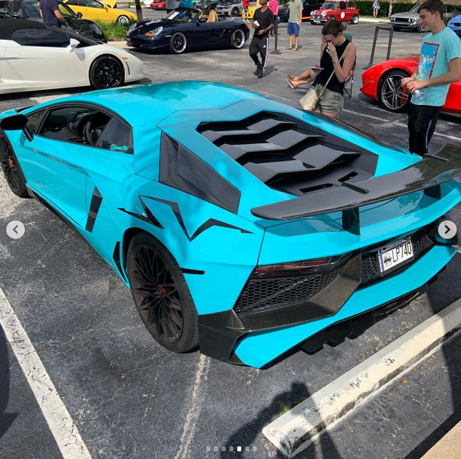 lamborghini aventador SV at diamonds and donuts 2019