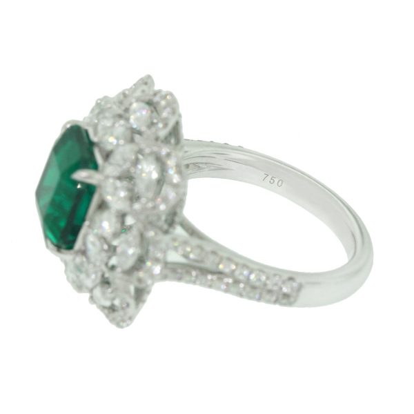 18k White Gold Pave Diamond 4.53ct Emerald Cocktail Ring