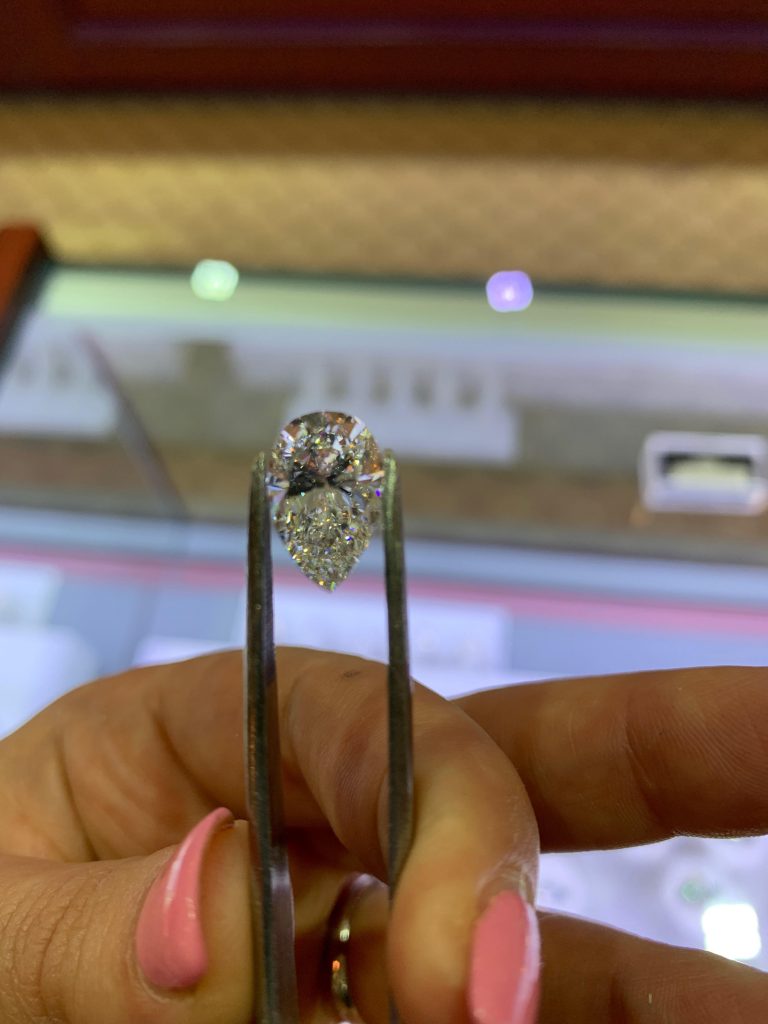 diamond at diamond jewelry store for sale