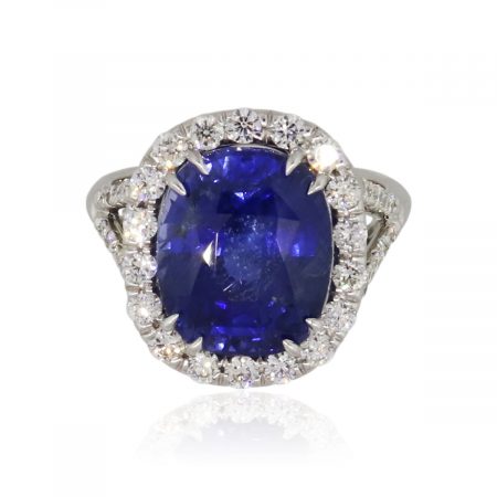 18k White Gold 9.31ct Oval Sapphire and 0.80ctw Diamond Cocktail Ring