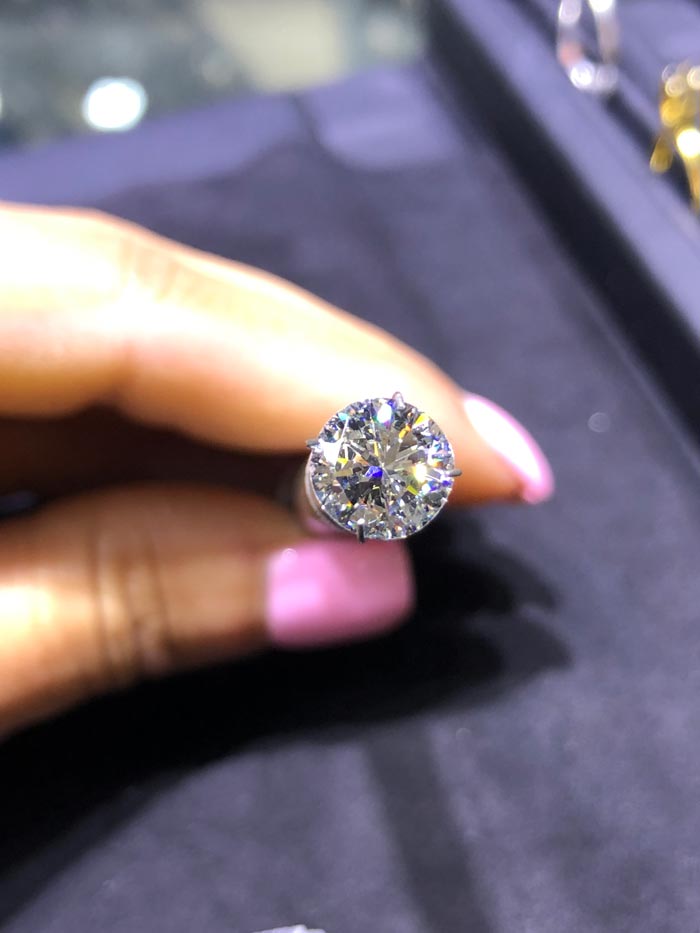 round brilliant diamond solitaire engagement ring