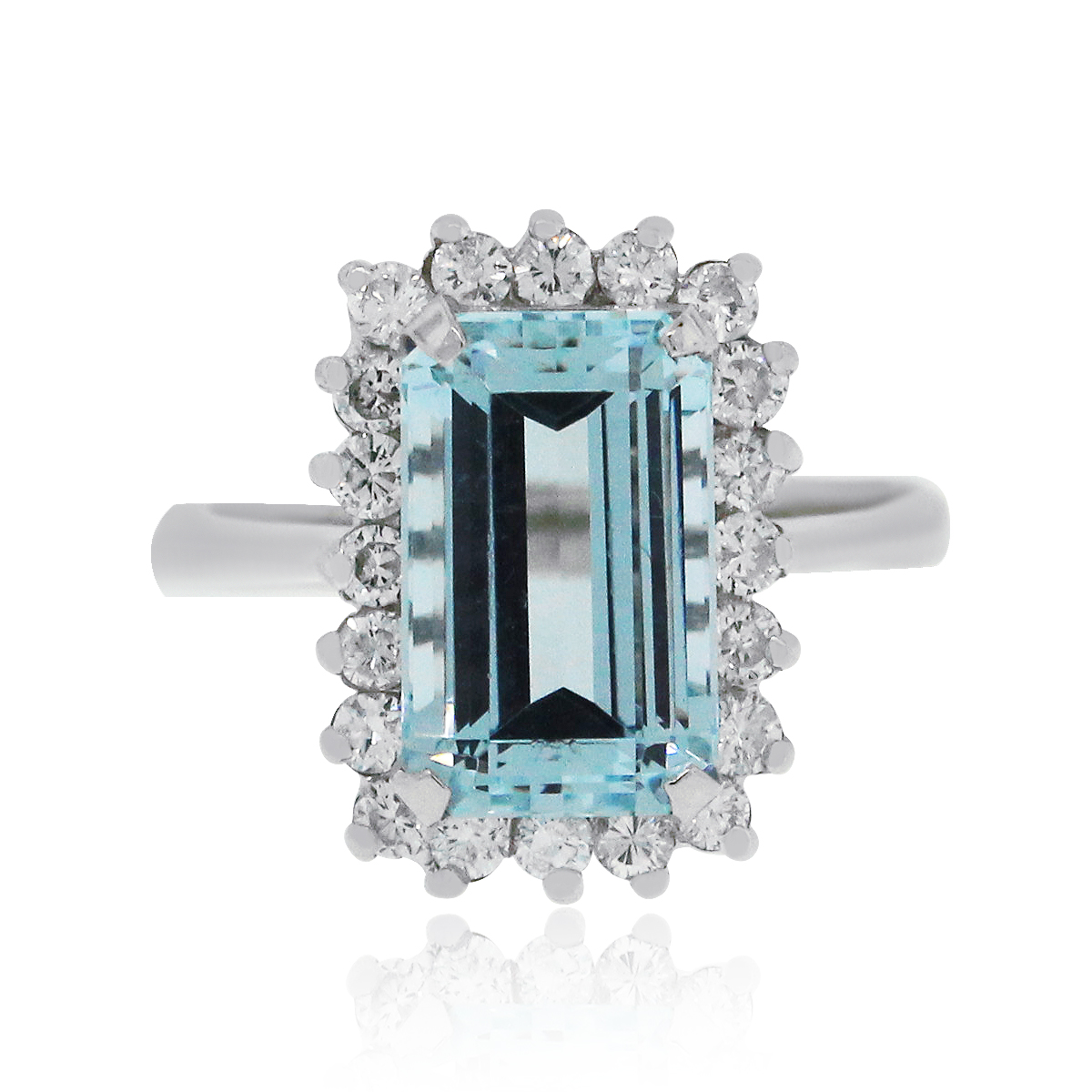 14k White Gold 4.27ct Emerald Cut Aquamarine and 0.40ctw Diamond Ring ...