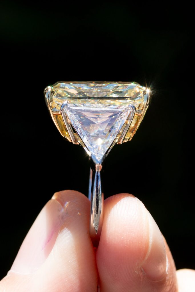 investment grade diamond engagement rings