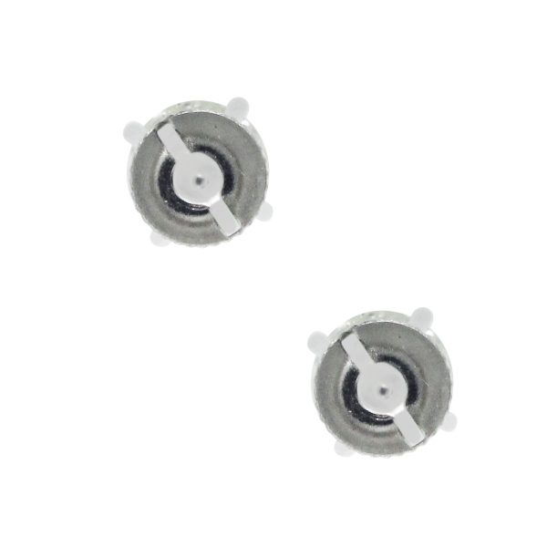 White gold diamond stud earrings