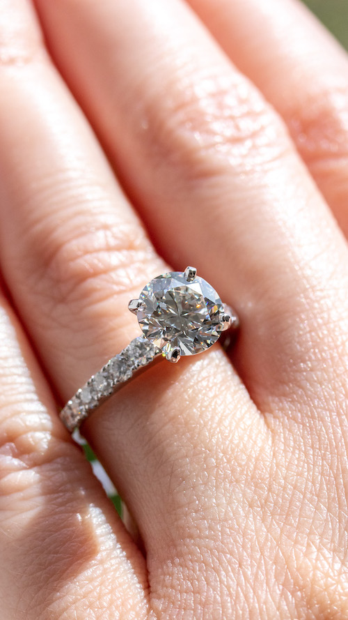 buy an engagement ring online
