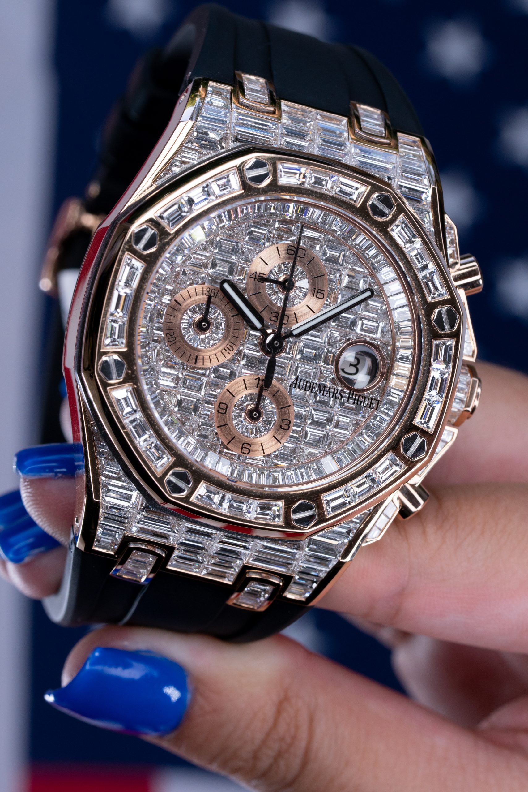 Above Luxury - Chandelier 💡@djkhaled 🎶 Contact us for all your jewelry &  watch needs . . . . #watchesssssss #audemarspiguet #audemars #patekgallery  #patekwatch #instawatch #audemarsholic #patekphilippe #sportwatchmania  #watchesofinstagram #reloj ...