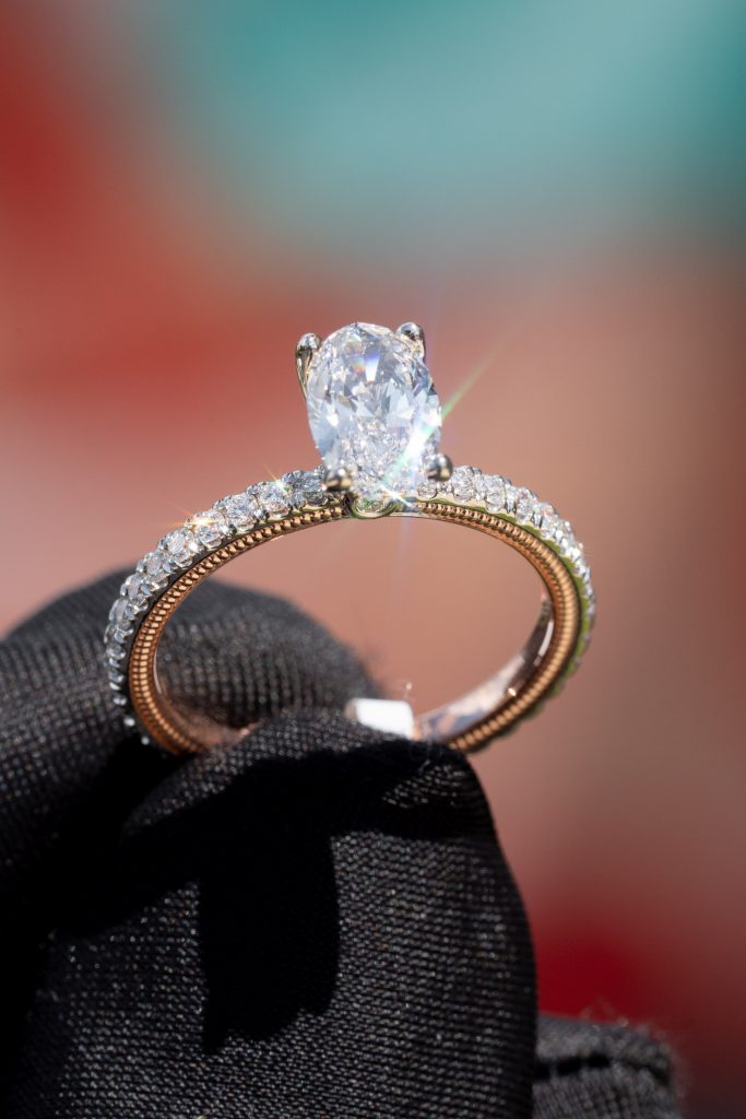a pave setting in an oval ring