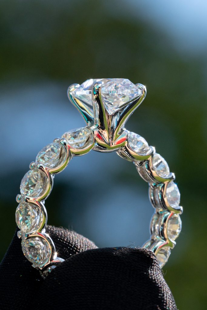 eternity band side detail