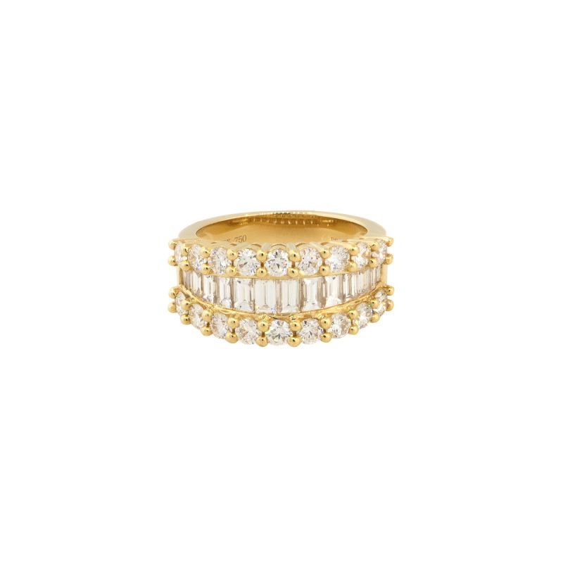 18k Yellow Gold 2.64ctw Round and Baguette Cut Diamond Bridal Band