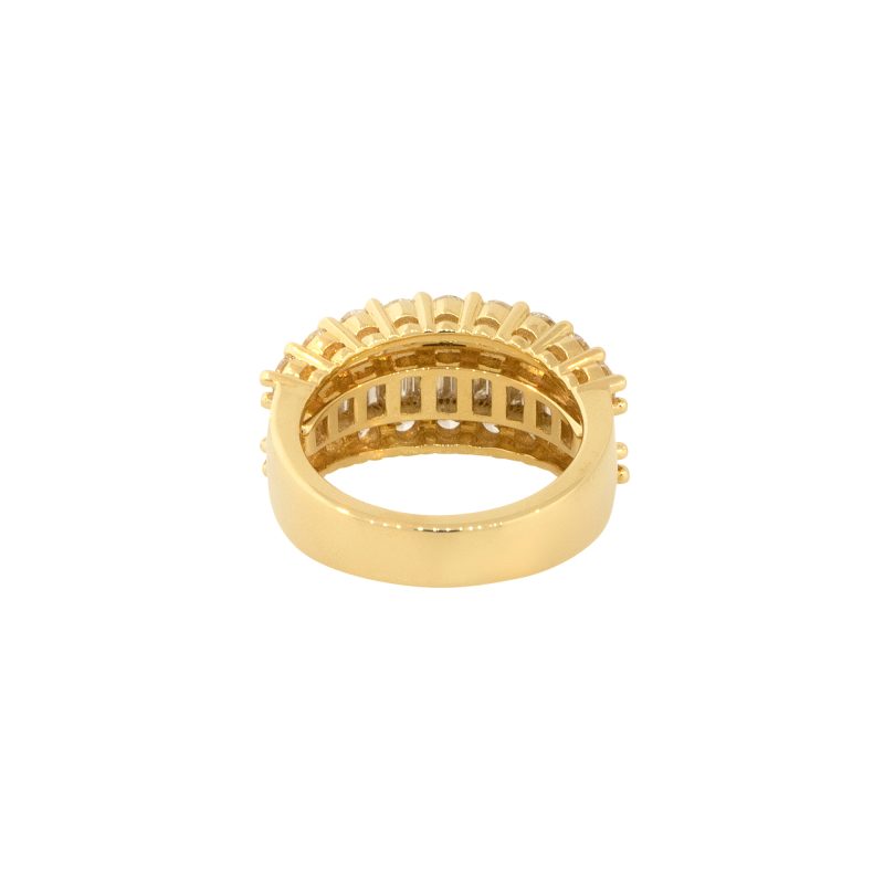 18k Yellow Gold 2.64ctw Round and Baguette Cut Diamond Bridal Band