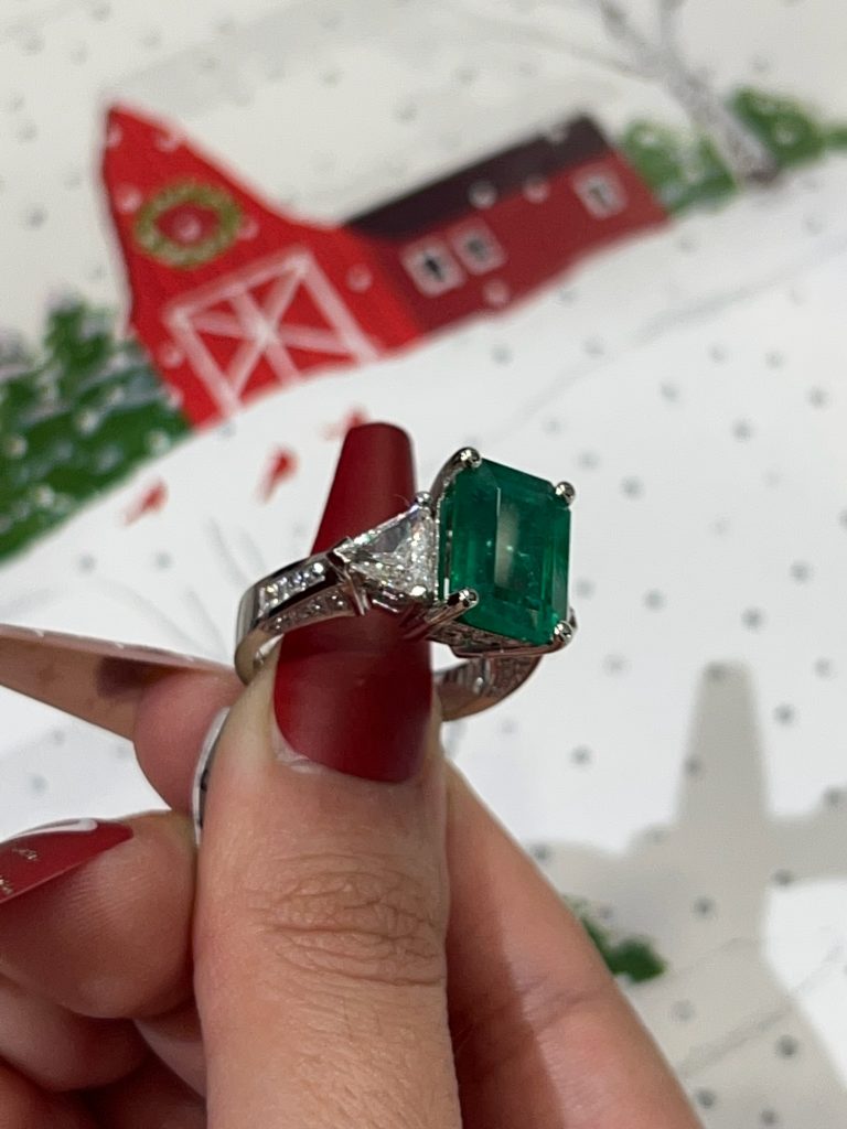 emerald gemstone rings 