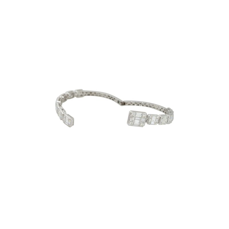 18k White Gold 7.65ctw Mosaic Diamond Crossover Bangle Bracelet
