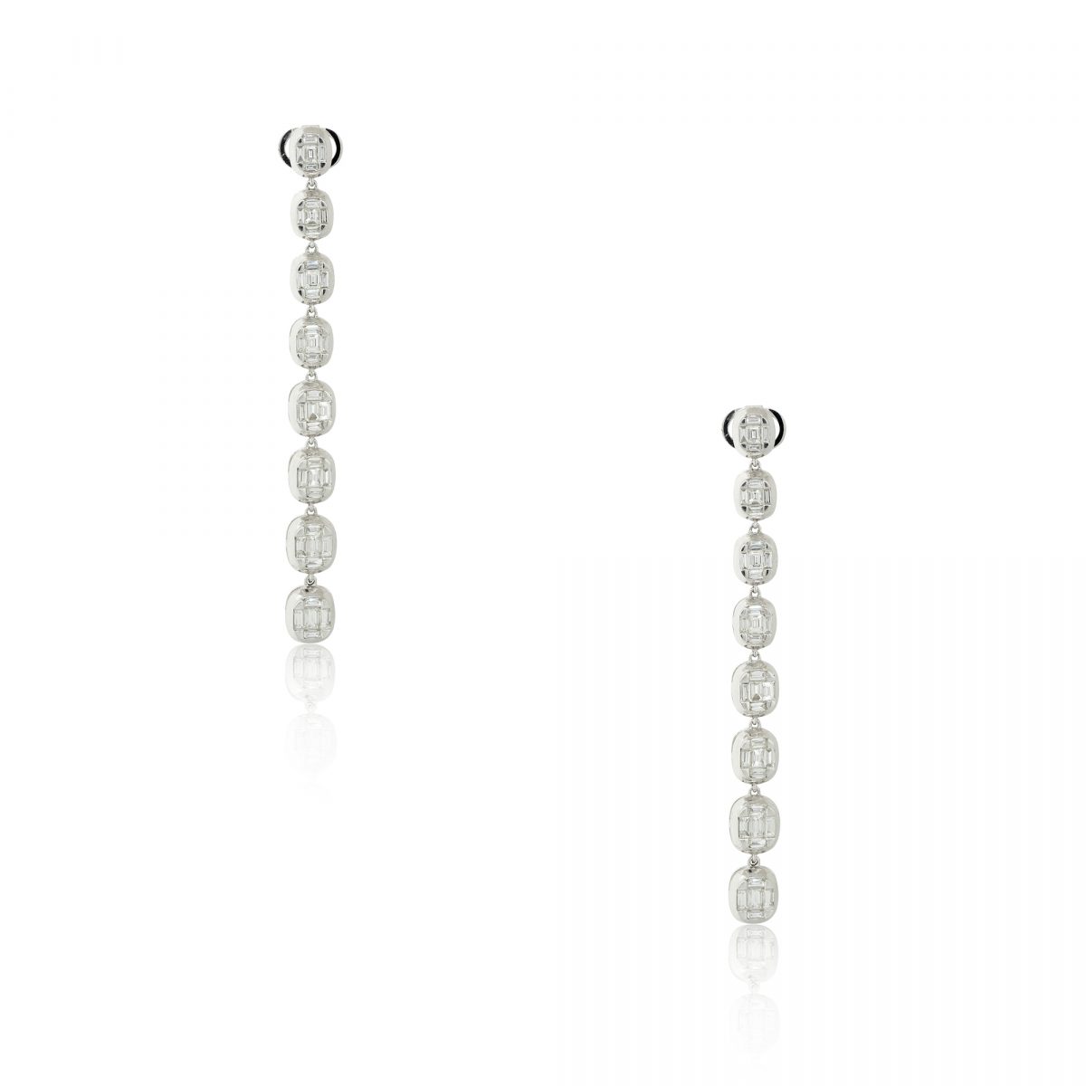 18k White Gold 3.06ctw Diamond Mosaic Drop Earrings