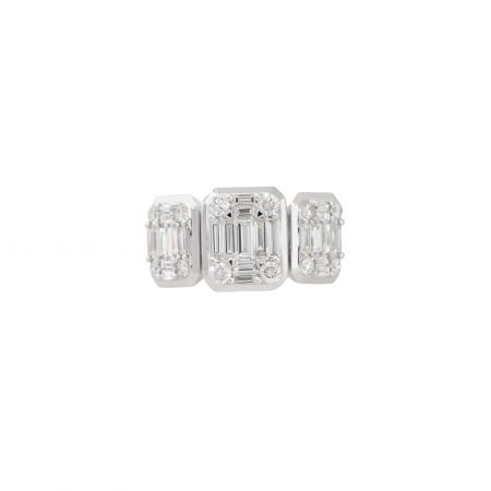 18k White Gold 2.25ctw Diamond 3 Station Mosaic Ring