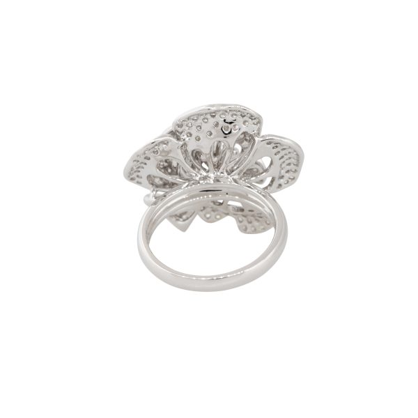 18k White Gold 1.47ctw Diamond Pave Rose Shaped Ring