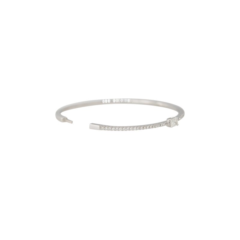 18k White Gold 1.02ctw Radiant Cut Diamond Pave Bangle Bracelet