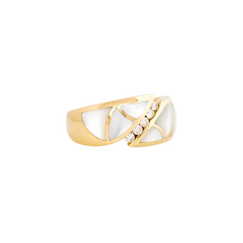 Kabana 14kt Yellow Gold 0.13ctw Round Brilliant Cut Diamond & Mother of Pearl Ring