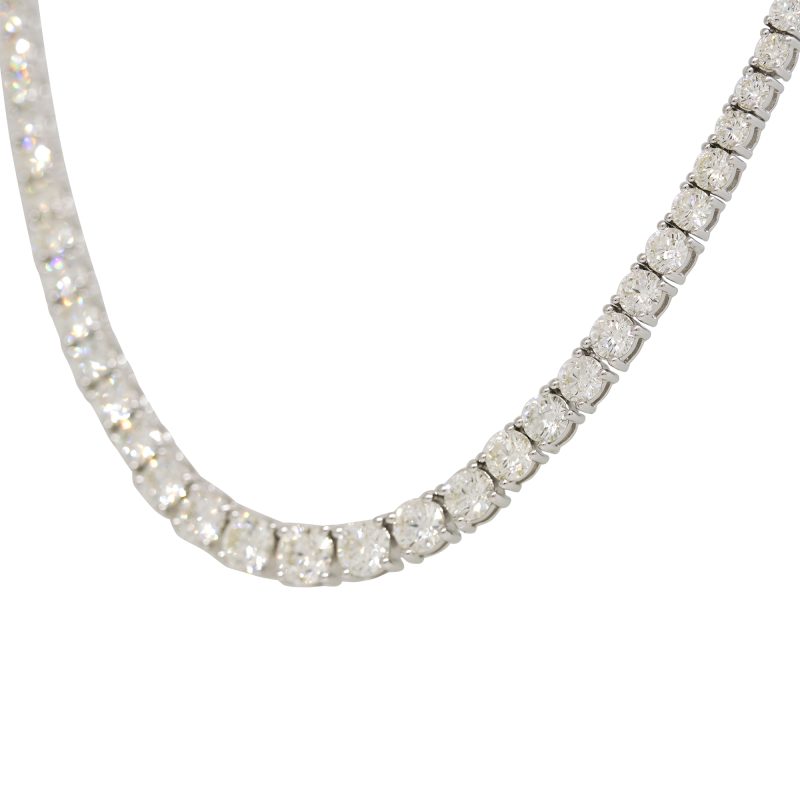 14k White Gold 10.97ctw Natural Round Brilliant Cut Diamond Graduated Tennis Necklace