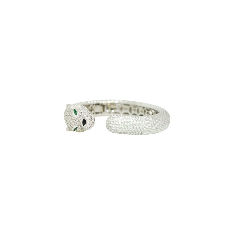 18k White Gold 10.58 Carat Natural Diamond Animal Head & Emerald Cuff Bracelet