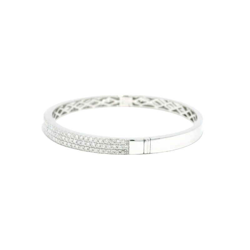 18k White Gold Natural 1.85 Carat Diamond Pave 3-Row Bangle