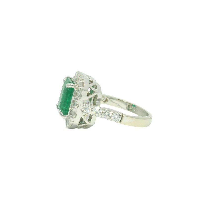 18k White Gold Natural 3.95 Carat Emerald & Natural Diamond Halo Ring