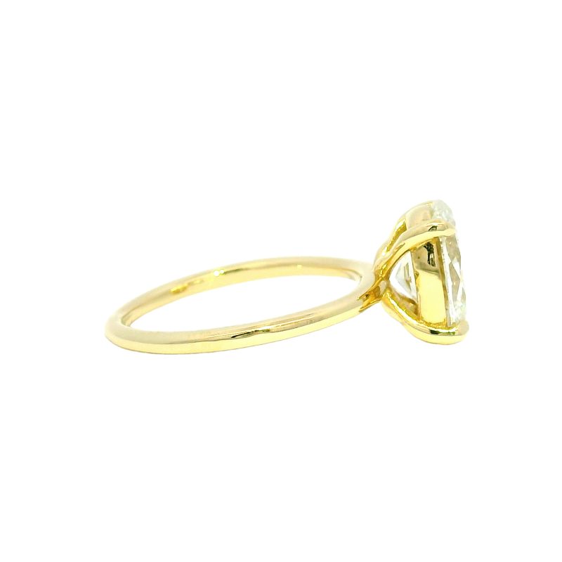 GIA 18k Yellow Gold Natural 2.00 Carat Oval Cut Diamond Engagement Ring